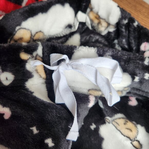 Two Pairs of Women's Fleece Pajamas Bluenotes Size L - Picture 4 of 6